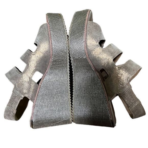 Donald Pliner Size 9 Iris Leather Raffia Platform Wedge Sandal Metallic - Picture 8 of 10